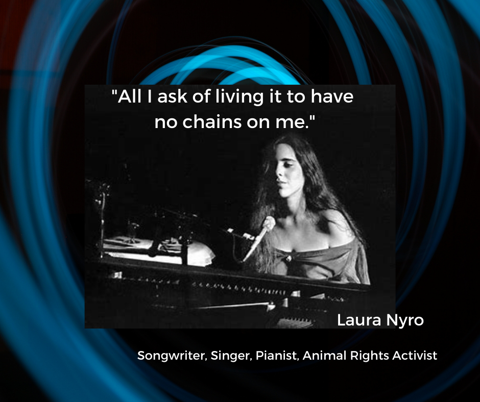 Laura Nyro in concert playing the piano and singing When I Die.